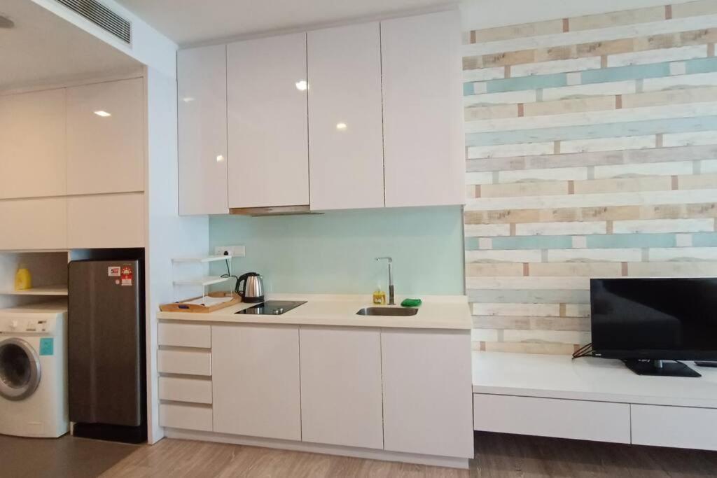 A05 Bukit Ceylon Kl Tower View Balcony Apartment 쿠알라룸푸르 외부 사진